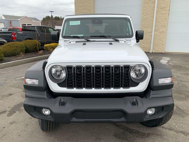 new 2025 Jeep Wrangler car, priced at $43,030