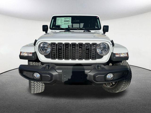 new 2025 Jeep Gladiator car, priced at $41,845