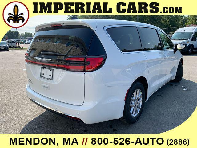 new 2026 Chrysler Pacifica car, priced at $39,543