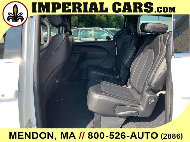new 2026 Chrysler Pacifica car, priced at $39,543