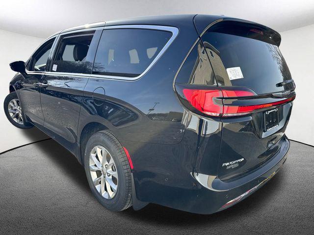 new 2025 Chrysler Pacifica car, priced at $51,735