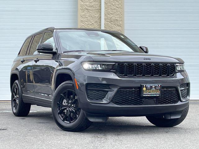 new 2025 Jeep Grand Cherokee car, priced at $42,079