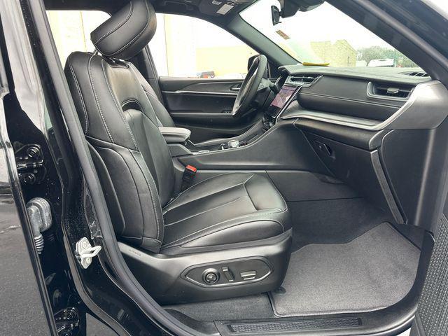 used 2025 Jeep Grand Cherokee L car, priced at $48,484
