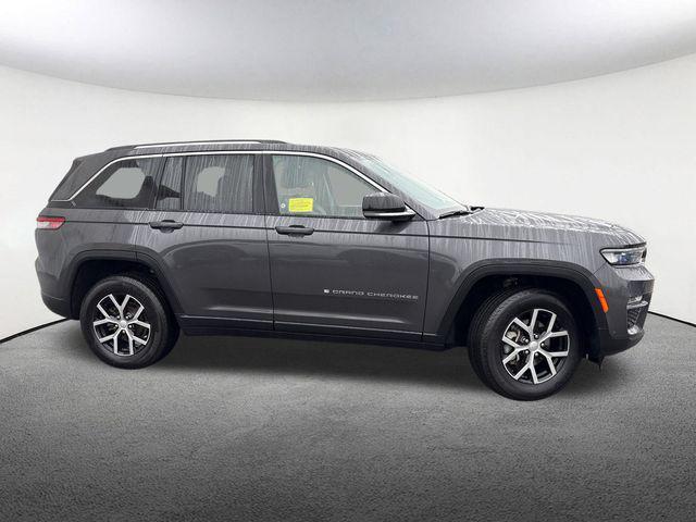 used 2023 Jeep Grand Cherokee car, priced at $38,477