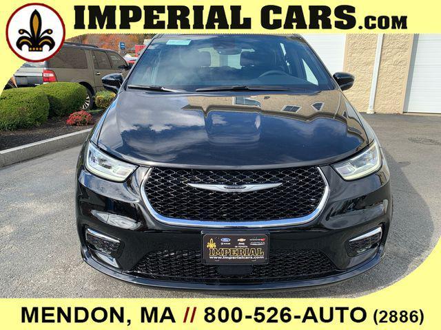 new 2026 Chrysler Pacifica car, priced at $44,862