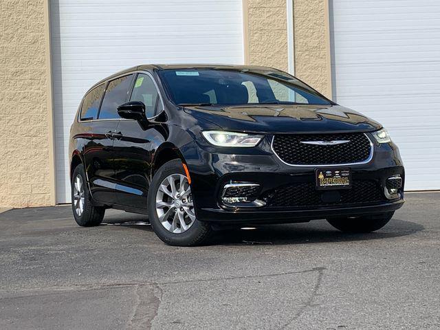 new 2026 Chrysler Pacifica car, priced at $44,862