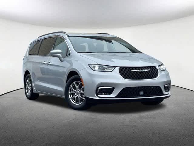 used 2022 Chrysler Pacifica car, priced at $28,477