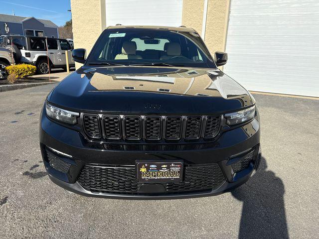 new 2025 Jeep Grand Cherokee car, priced at $49,424