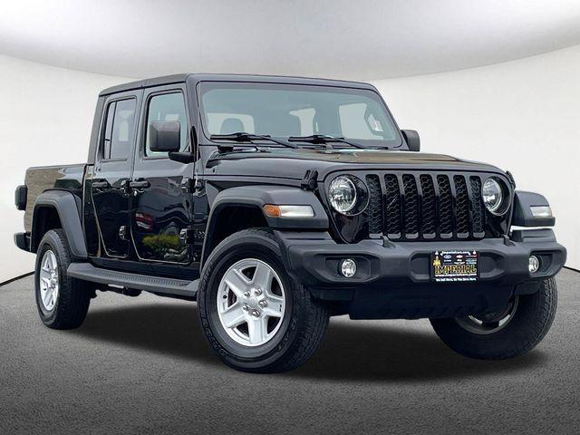 used 2020 Jeep Gladiator car, priced at $25,587