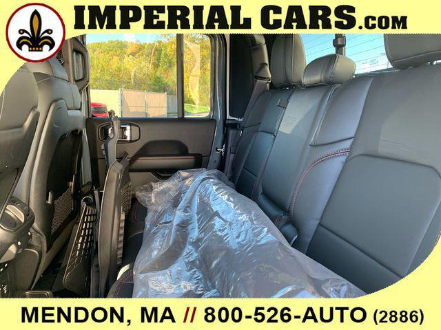 new 2025 Jeep Gladiator car, priced at $58,235