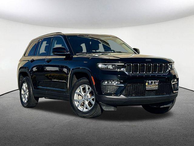 used 2023 Jeep Grand Cherokee car, priced at $38,885