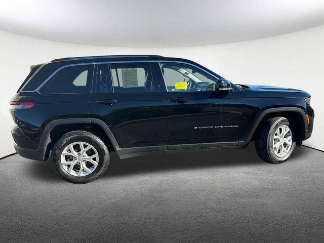 used 2023 Jeep Grand Cherokee car, priced at $38,885