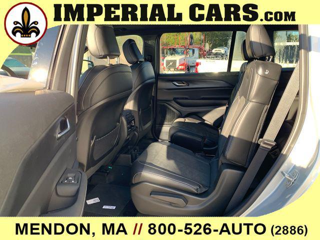 new 2025 Jeep Grand Cherokee L car, priced at $45,043