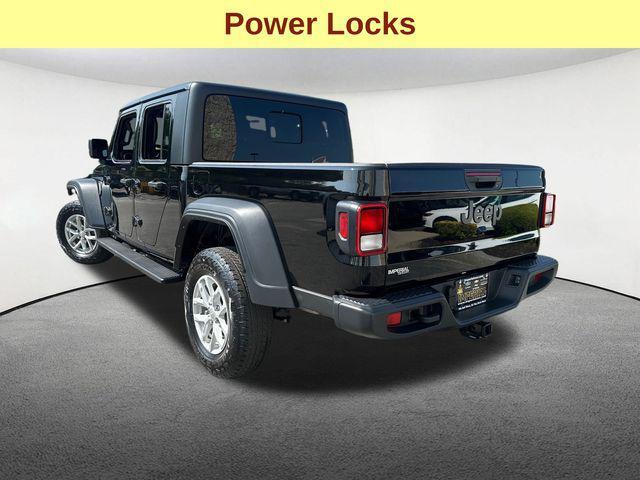 used 2023 Jeep Gladiator car, priced at $32,647