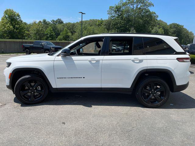 new 2025 Jeep Grand Cherokee car, priced at $40,853