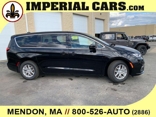 new 2026 Chrysler Pacifica car, priced at $38,793