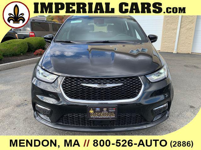 new 2026 Chrysler Pacifica car, priced at $38,793