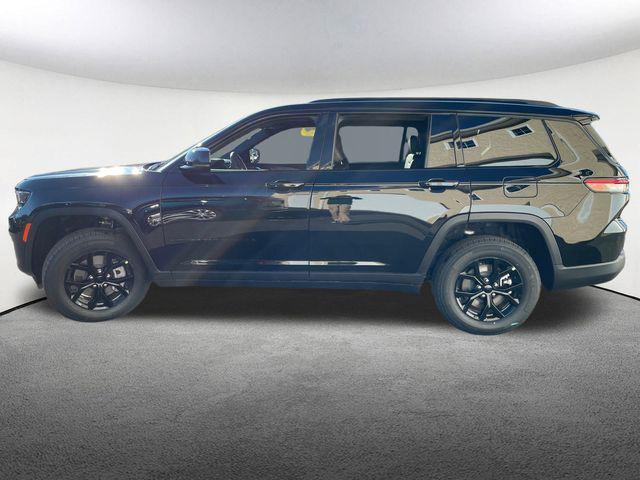 new 2025 Jeep Grand Cherokee L car, priced at $44,549