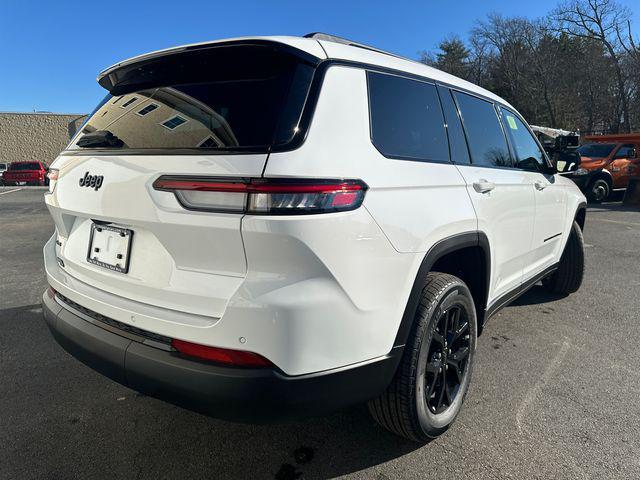 new 2025 Jeep Grand Cherokee L car, priced at $43,997