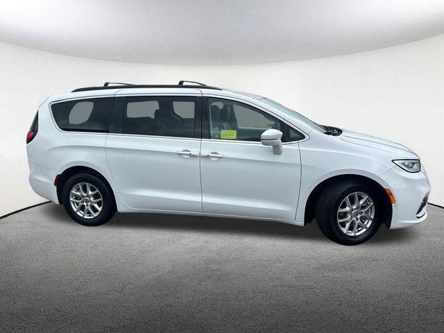 used 2022 Chrysler Pacifica car, priced at $25,977