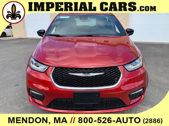 new 2026 Chrysler Pacifica car, priced at $44,821