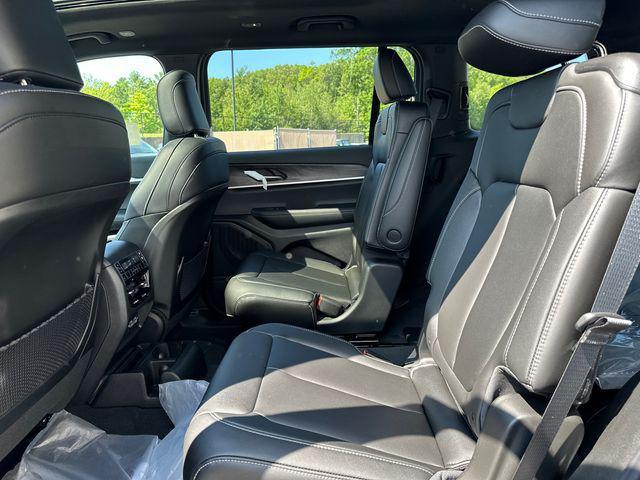 new 2025 Jeep Grand Cherokee L car, priced at $49,685