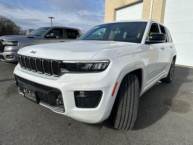 new 2025 Jeep Grand Cherokee car, priced at $56,089