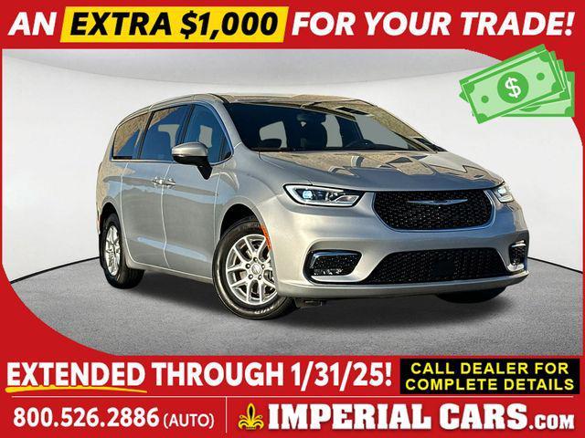 used 2023 Chrysler Pacifica car, priced at $29,977