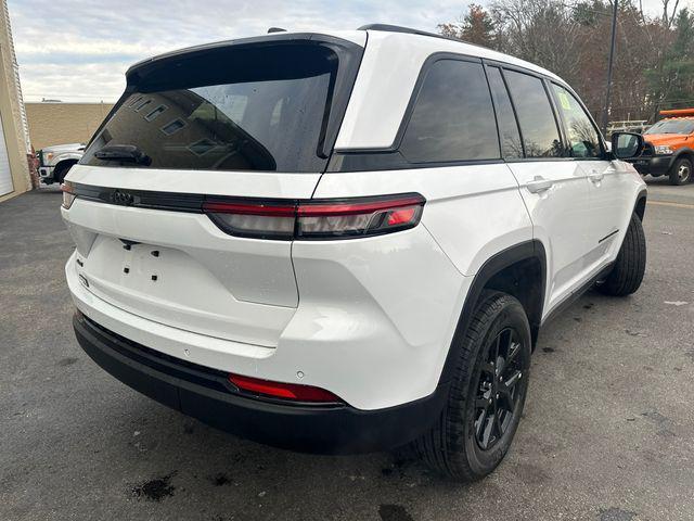 new 2025 Jeep Grand Cherokee car, priced at $44,435