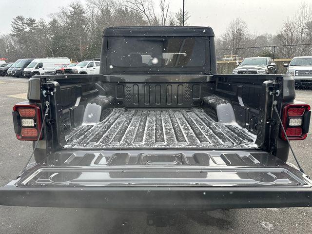 new 2025 Jeep Gladiator car, priced at $48,285