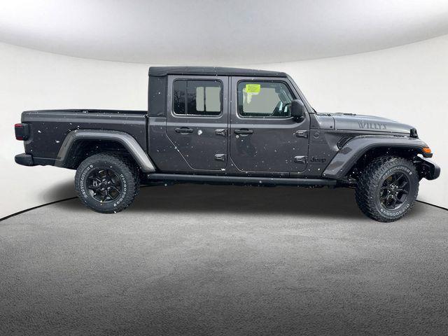 new 2025 Jeep Gladiator car, priced at $48,285