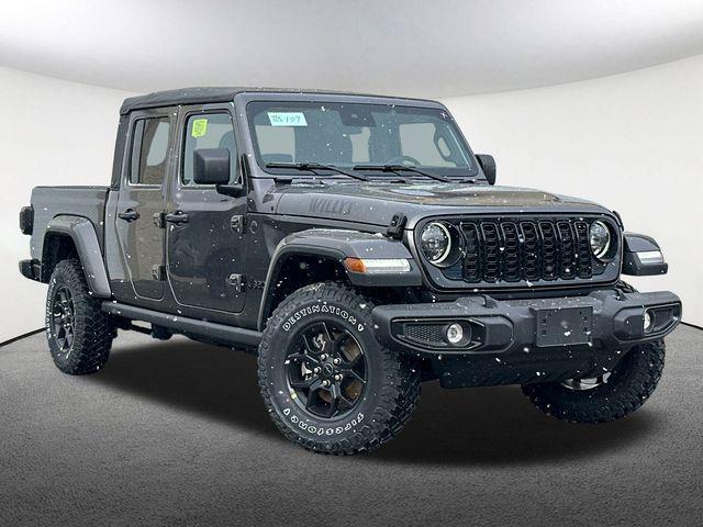 new 2025 Jeep Gladiator car, priced at $48,285