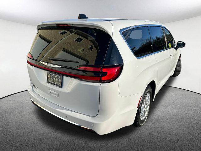 used 2023 Chrysler Pacifica car, priced at $26,572