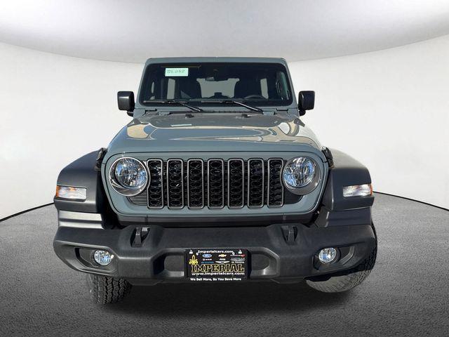 new 2025 Jeep Wrangler car, priced at $45,594