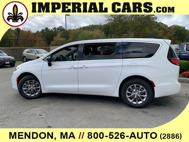 new 2026 Chrysler Pacifica car, priced at $44,375
