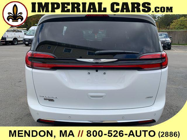 new 2026 Chrysler Pacifica car, priced at $44,375