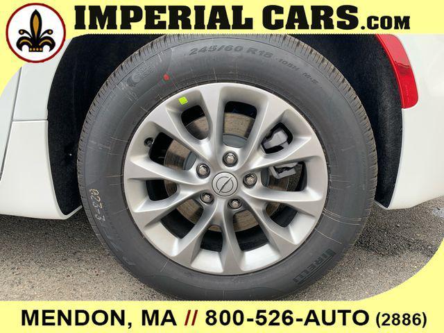 new 2026 Chrysler Pacifica car, priced at $44,375