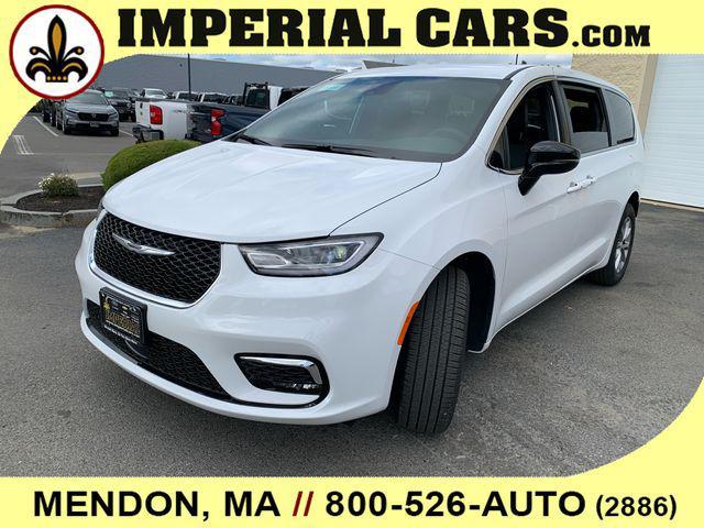 new 2026 Chrysler Pacifica car, priced at $44,375