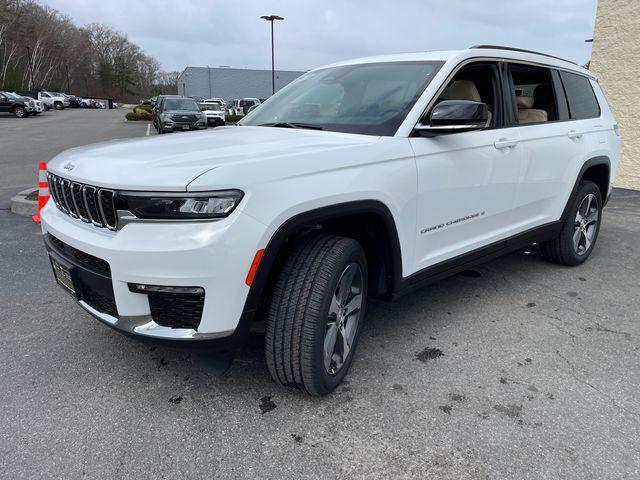 new 2024 Jeep Grand Cherokee L car, priced at $45,735