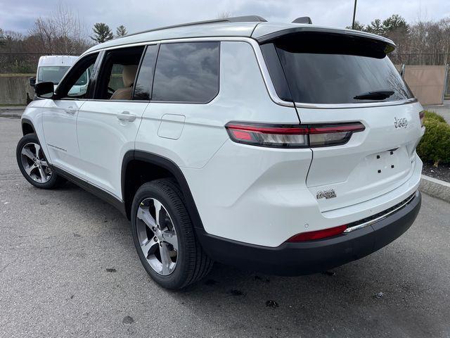 new 2024 Jeep Grand Cherokee L car, priced at $45,735