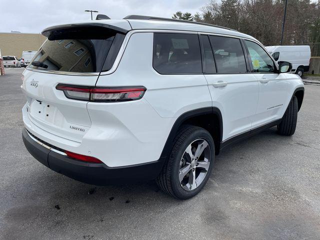 new 2024 Jeep Grand Cherokee L car, priced at $45,735