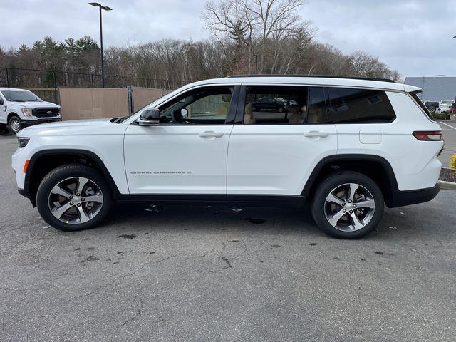 new 2024 Jeep Grand Cherokee L car, priced at $45,735