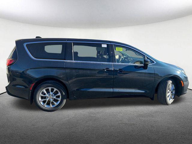 new 2025 Chrysler Pacifica car, priced at $50,950