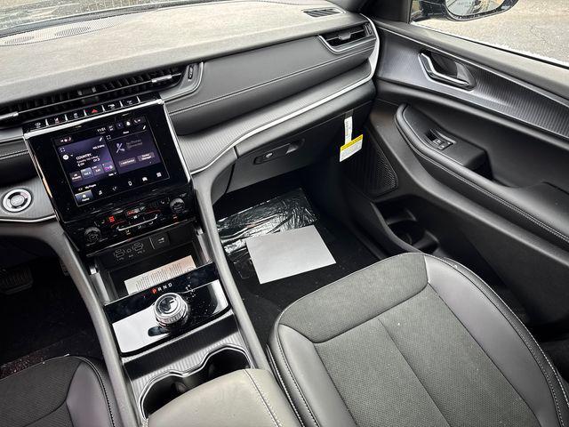 new 2025 Jeep Grand Cherokee L car, priced at $43,003