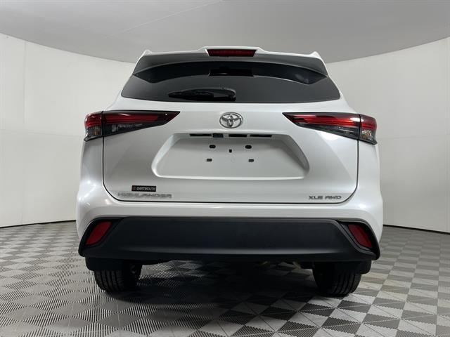 used 2024 Toyota Highlander car, priced at $40,488