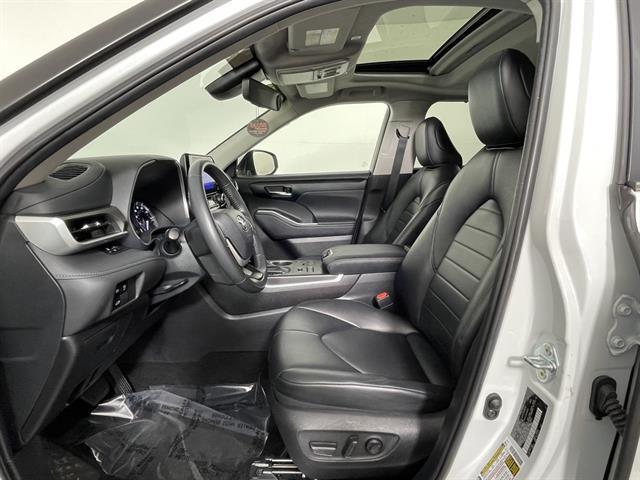 used 2024 Toyota Highlander car, priced at $40,488