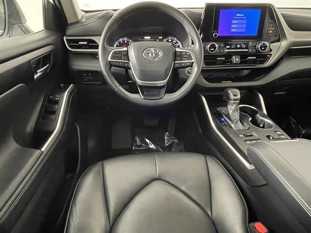 used 2024 Toyota Highlander car, priced at $40,488