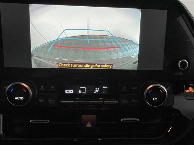 used 2023 Toyota Highlander car, priced at $42,999