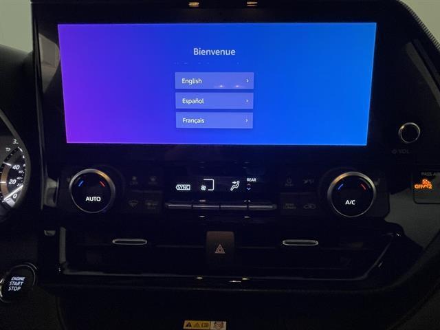 used 2023 Toyota Highlander car, priced at $42,999