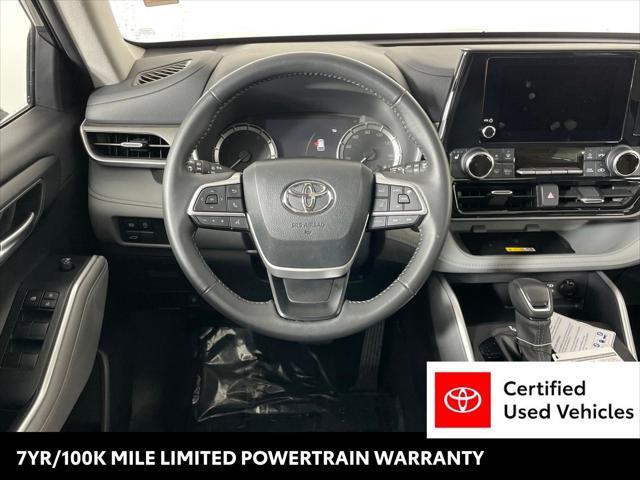 used 2024 Toyota Highlander car, priced at $43,586